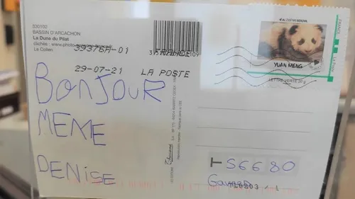 La carte postale de "Mémé Denise ".